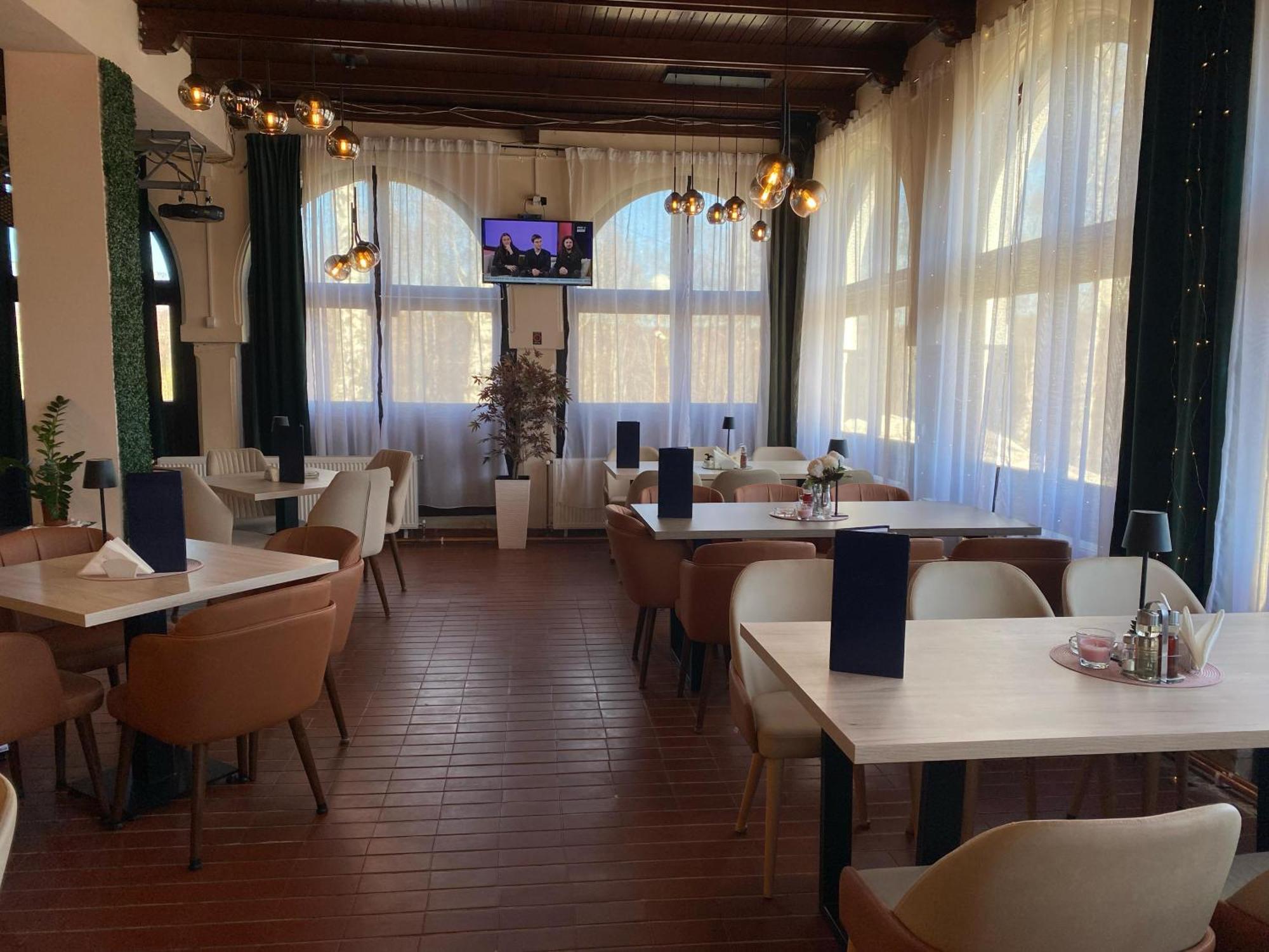 Hotel Vlasina - Vlasinsko Jezero ヴラシナ・リド エクステリア 写真